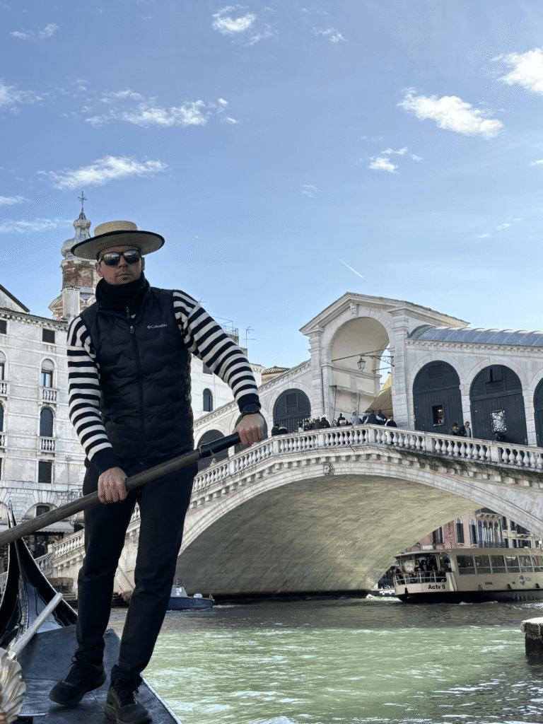 Venise gondole pont Rialto