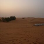 coucher du soleil sur le campement dans le désert de Lompoul
