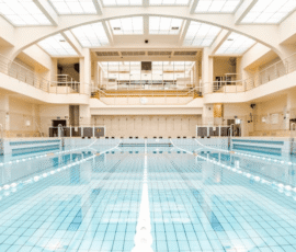 piscine les Bains de Bruxelles dans le quartier des Marolles