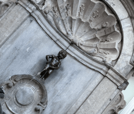 Statue du Manneken Pis à Bruxelles