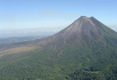 vue sur le volcan arenal