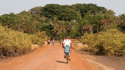 Parcourir les routes en Basse Casamance en VTT ou en vélo