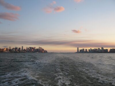 Magnifique vue au coucher du soleil de Manhattan