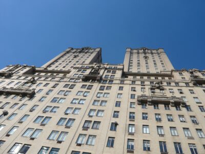 Vue plongeante en bas des tours San Remo à Central Park